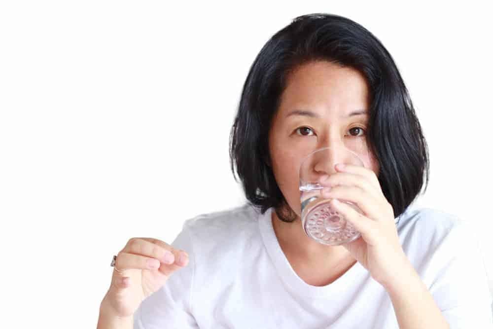 Mụn trứng cá tuổi trưởng thành Mụn trứng cá tuổi trưởng thành